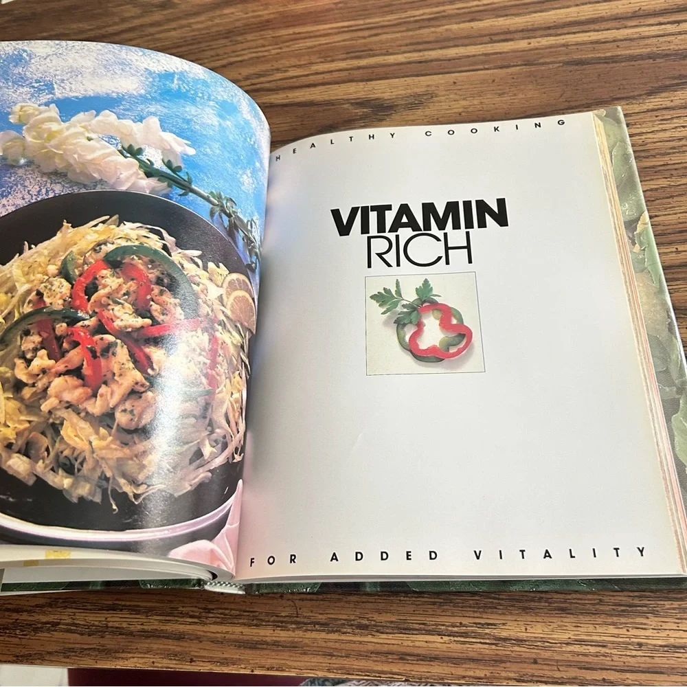 Light & Easy Step by Step to Healthy Eating ‘92 Hardcover Cookbook EUC GreatGift